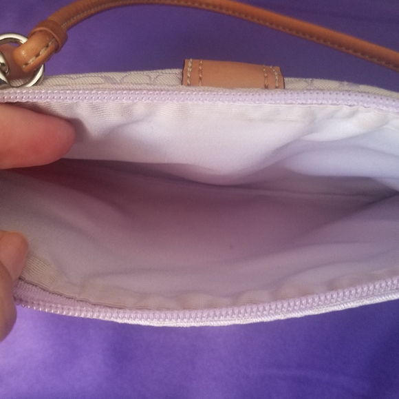 Delicate lavender Coach wristlet - Picture 4 of 4